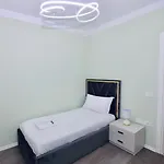 Lägenhet Miku - Captivating 3 Bedroom At Olympic *
