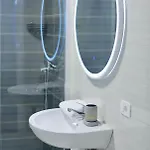 Miku - Captivating 3 Bedroom At Olympic Apartment