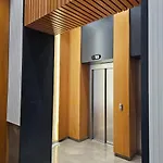 Apartment Miku - Captivating 3 Bedroom At Olympic *