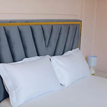 Apartment Miku - Captivating 3 Bedroom At Olympic Tirana