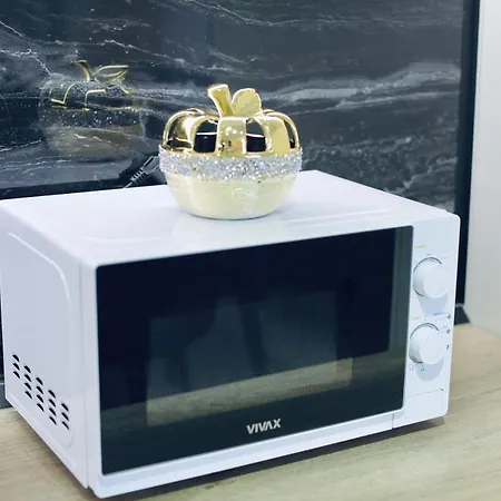 Miku - Captivating 3 Bedroom At Olympic *