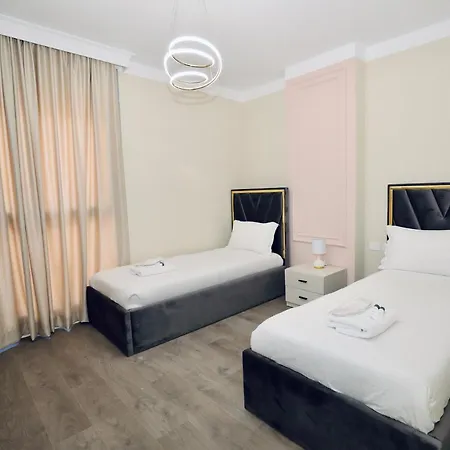 Miku - Captivating 3 Bedroom At Olympic Apartment