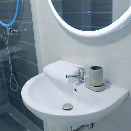 Miku - Captivating 3 Bedroom At Olympic * Tirana