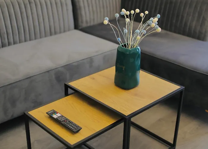 Miku - Captivating 3 Bedroom At Olympic * ティラナ